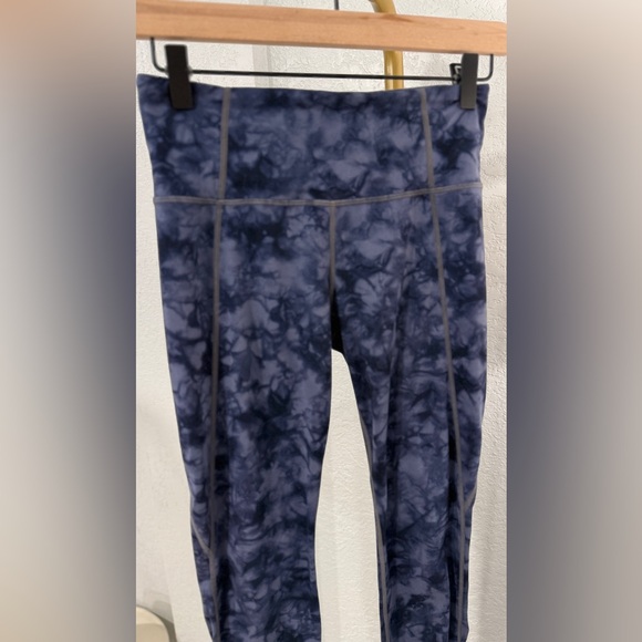 Athleta Blue Tie-Dye High-Rise Leggings | Size Small - Picture 3 of 11